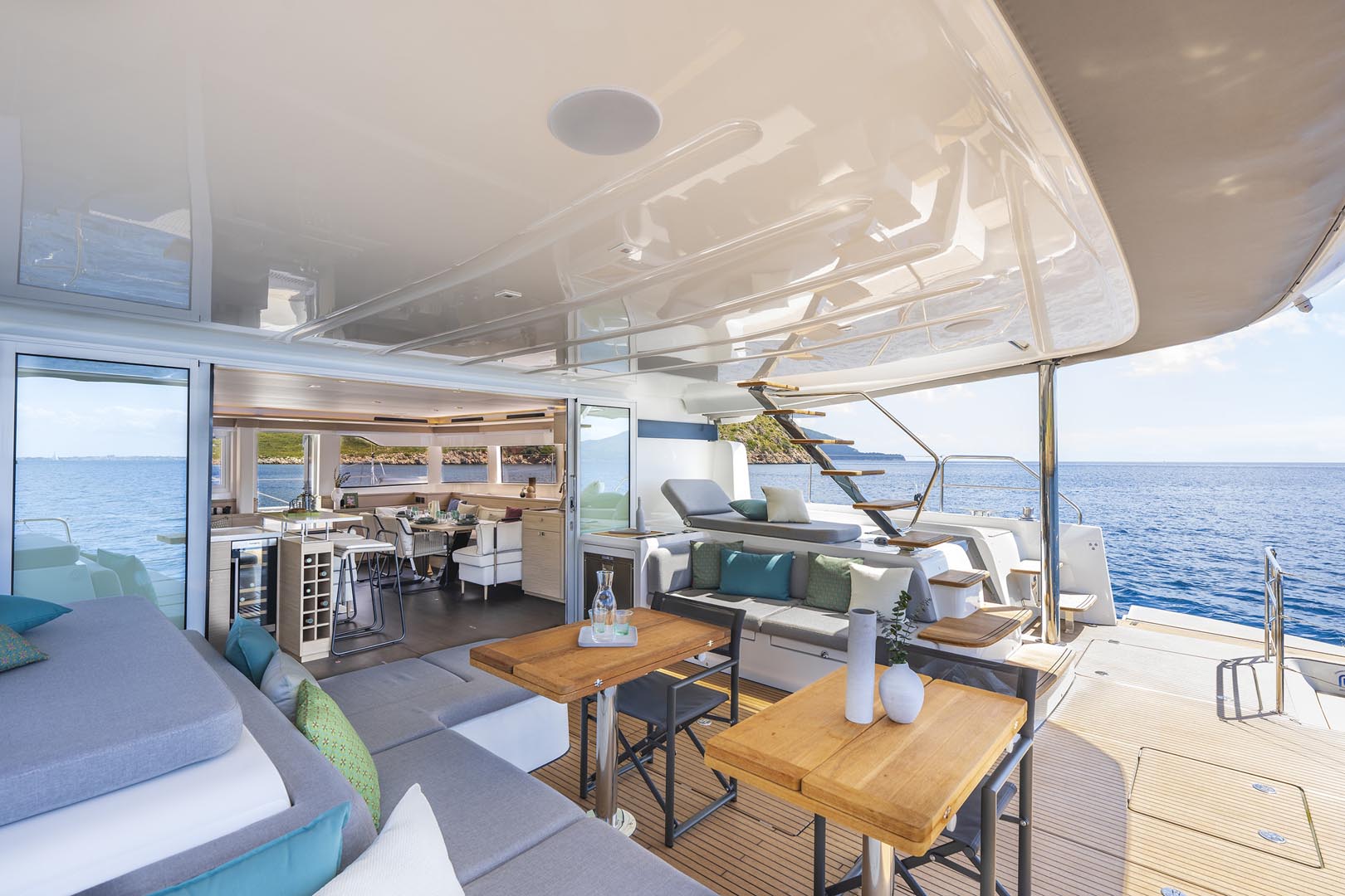 LADY M s/c lady m - exterior  image 4