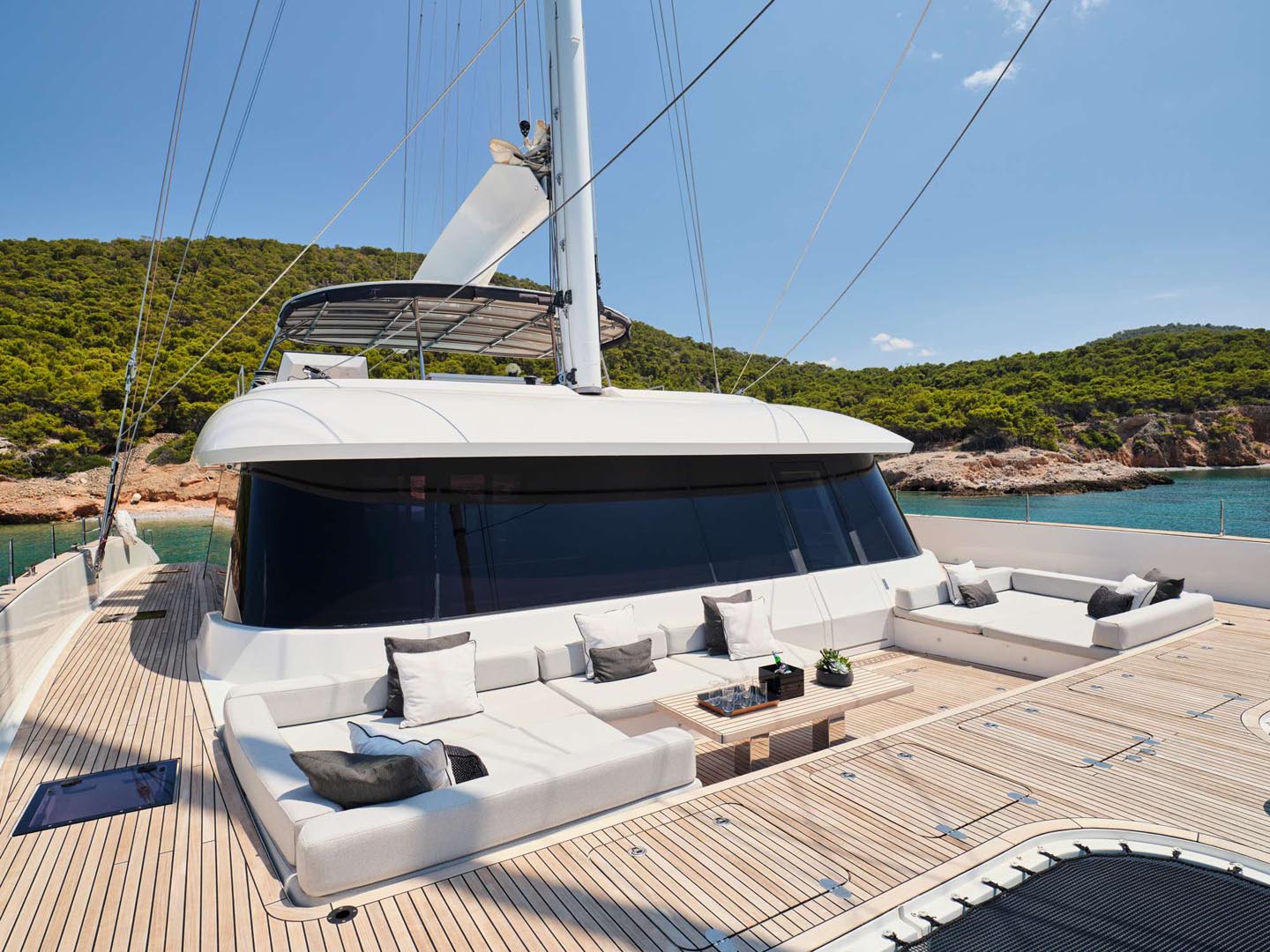 Above & Beyond s/c above & beyond - exterior  image 10