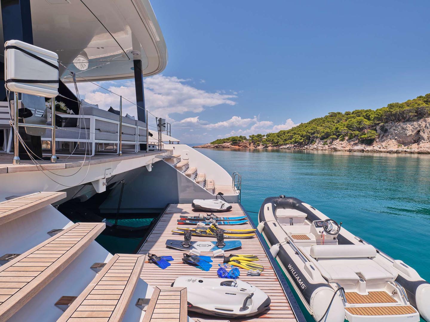 Above & Beyond s/c above & beyond - exterior  image 7