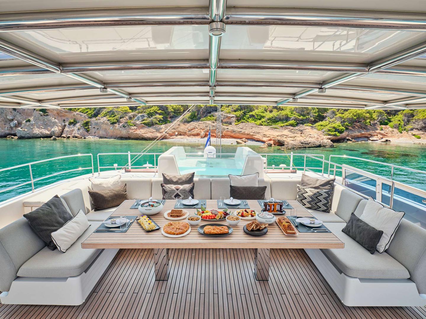 Above & Beyond s/c above & beyond - exterior  image 3