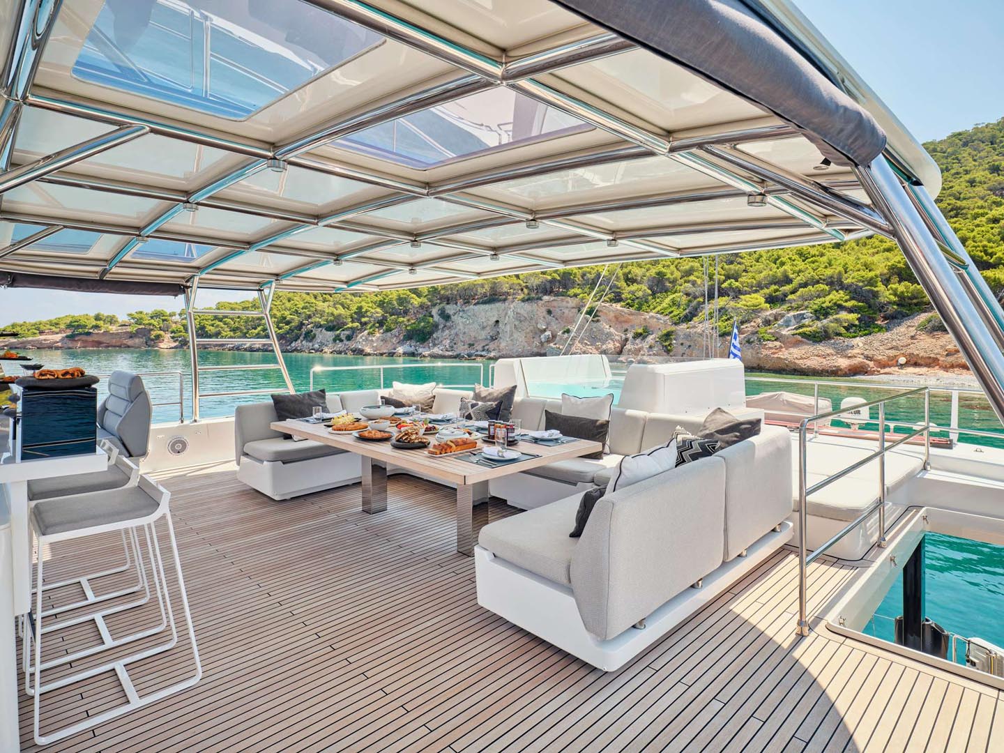 Above & Beyond s/c above & beyond - exterior  image 6