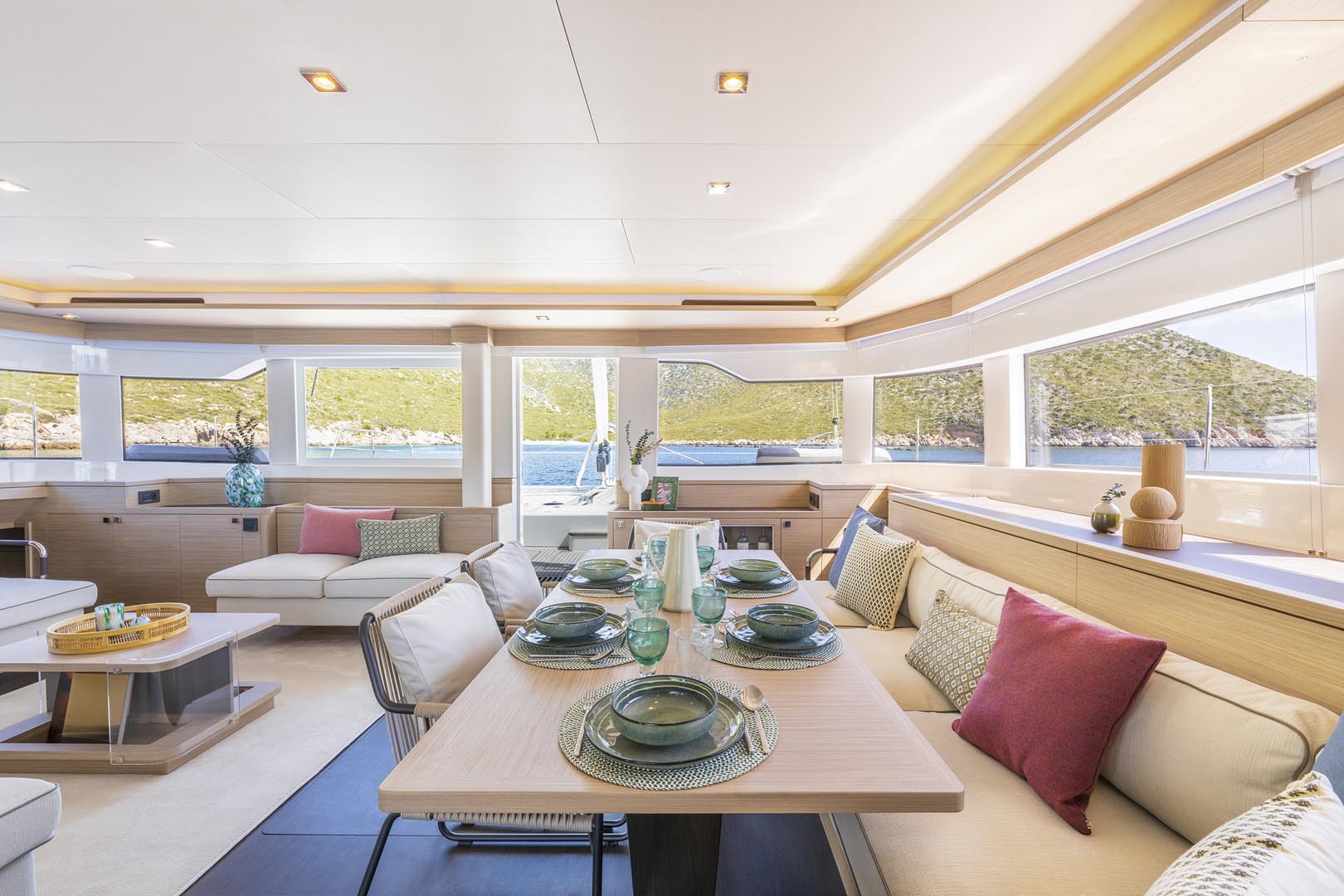 LADY M s/c lady m - interior  image 2