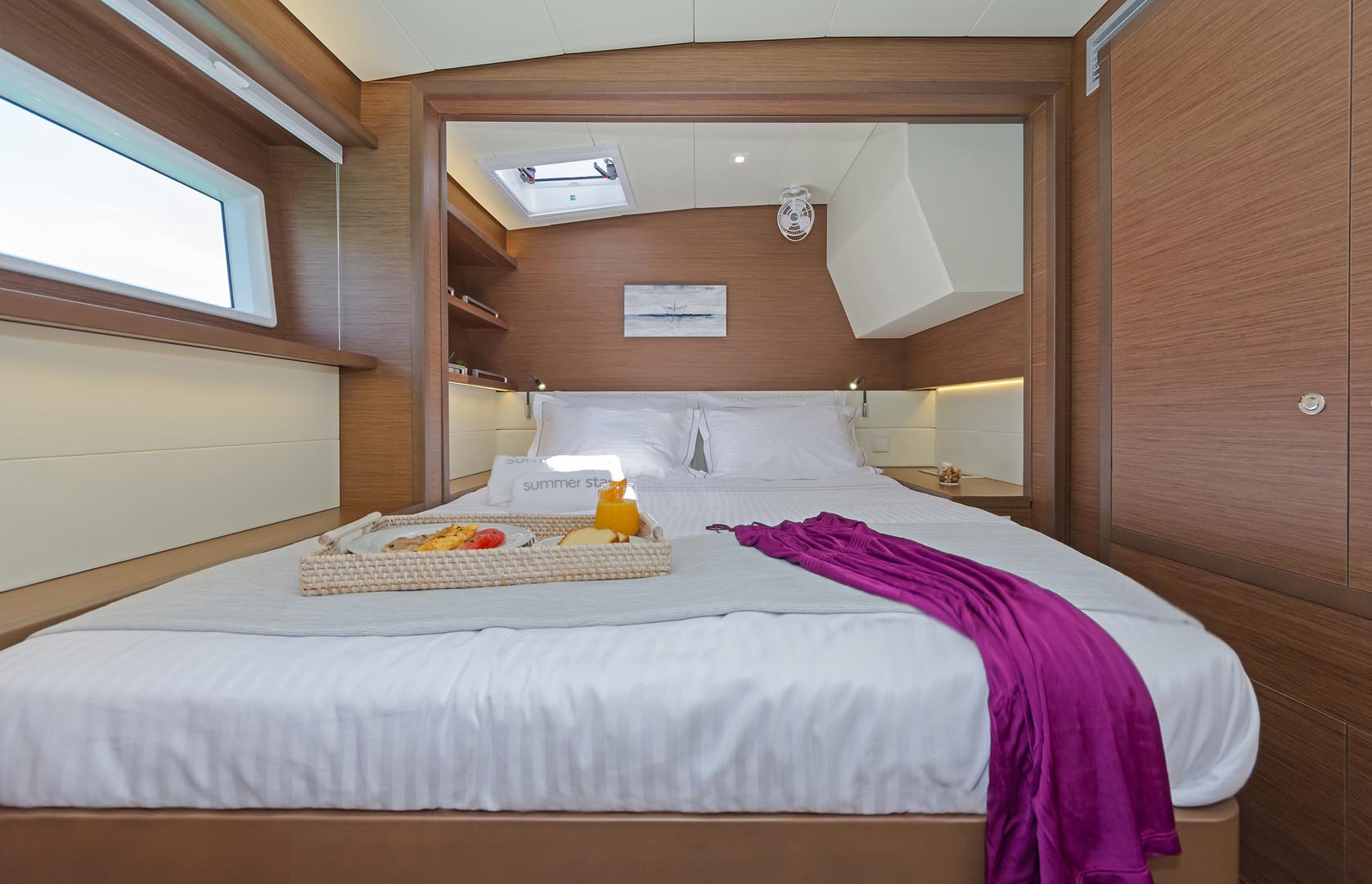 SUMMER STAR s/c summer star - interior  image 4